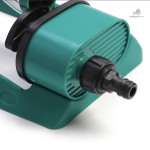 Arrosage de pelouse avec jet oscillant
