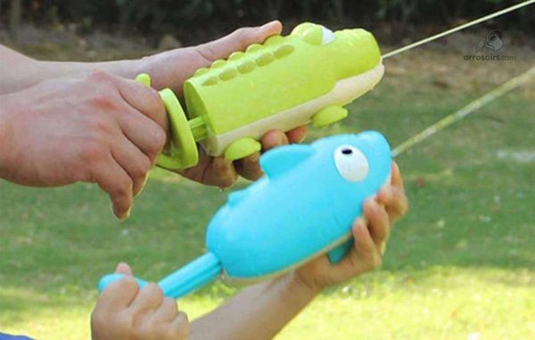 Jouet aquatique requin, parfait pour le bain des petits