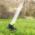 Arroseur oscillant pour un arrosage automatique efficace
