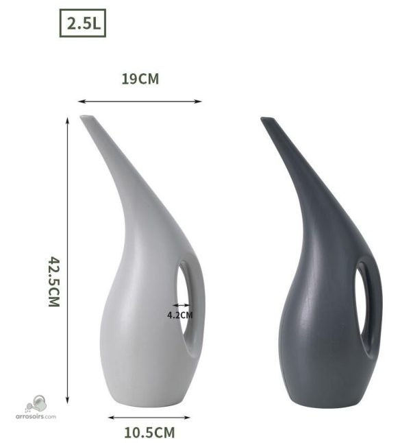 Arrosoir 2 litres, outil essentiel pour l'entretien des plantes