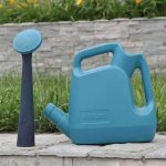 Arrosoir pratique avec pomme d'arrosage ajustable