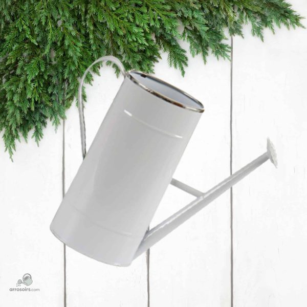 arrosoir-blanc-vintage-1 Arrosoir vintage blanc en métal pour le jardinage