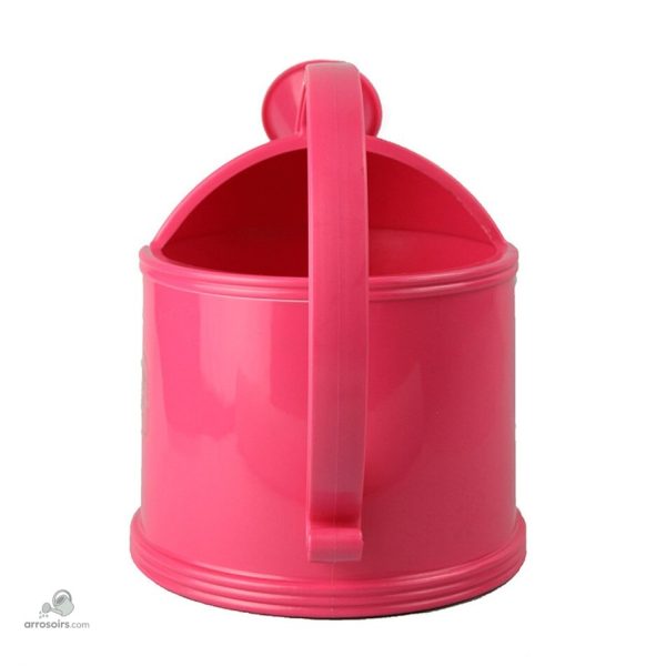 Arrosoir coloré, un accessoire pratique et esthétique