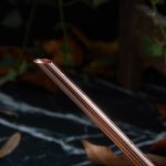 Accessoire de jardinage : arrosoir cuivré en métal