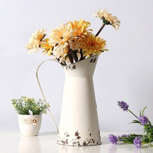 Élément décoratif mariage, arrosoir en acier