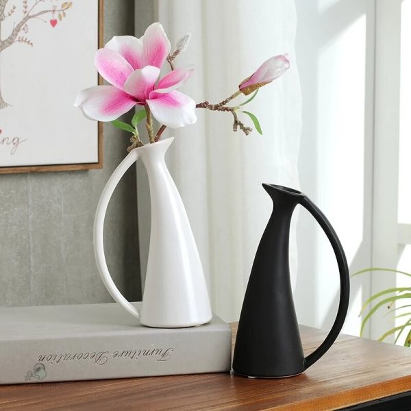 Vase décoratif en forme d'arrosoir, ajout esthétique
