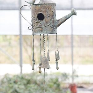 Arrosoir décoratif suspendu au design élégant