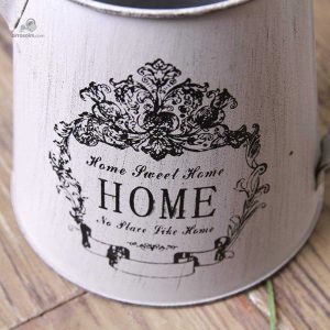 Arrosoir décoratif au style vintage pour la maison