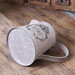 Accessoire de jardinage vintage pour embellir votre table