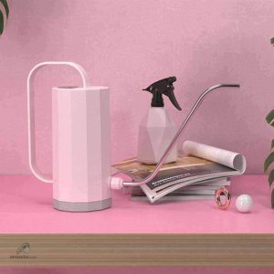 Arrosoir design rose bonbon élégant pour le jardin