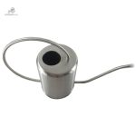 Arrosoir inox de style contemporain pour le jardin