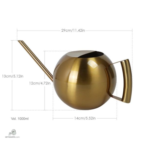 Accessoire de jardinage doré, alliant style et utilité