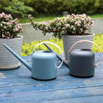 Arrosoir léger en plastique, idéal pour le jardin