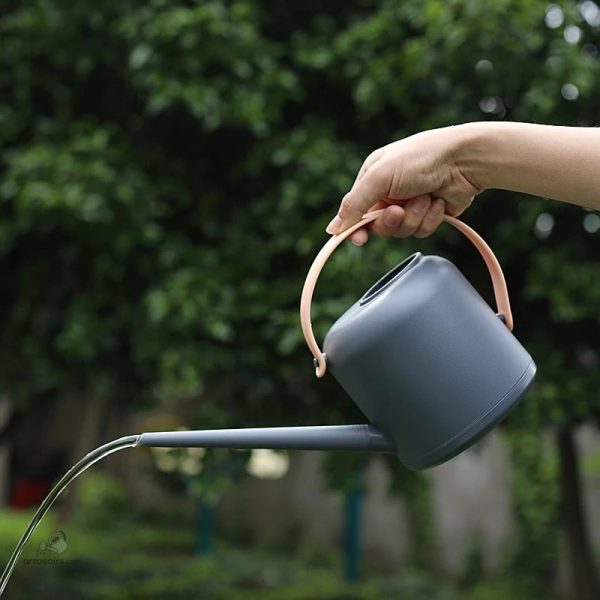 Arrosoir ergonomique, facile à manipuler pour l'arrosage