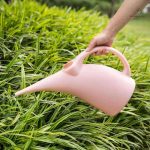 Arrosoir léger en plastique, idéal pour le jardinage