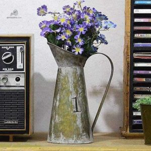 Arrosoir en Zinc ancien au style vintage décoratif