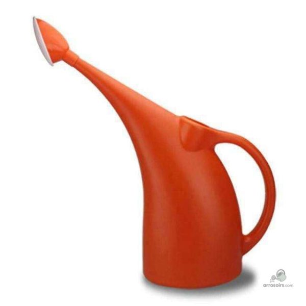Facilité d'utilisation avec un arrosoir ergonomique