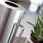 Arrosoir design pour l'arrosage des plantes