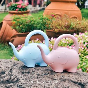 Arrosoir Licorne en plastique léger et durable
