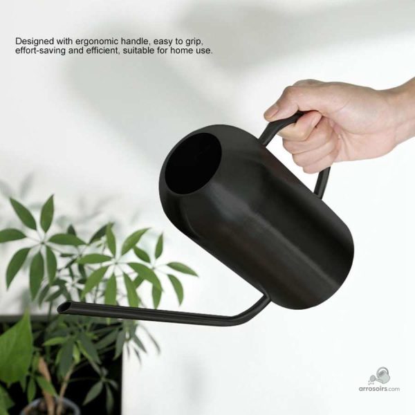 Arrosoir en métal, élément décoratif pour espaces extérieurs