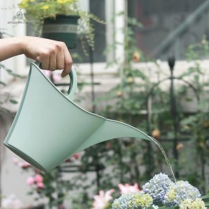 Arrosoir compact pour petites surfaces de jardin