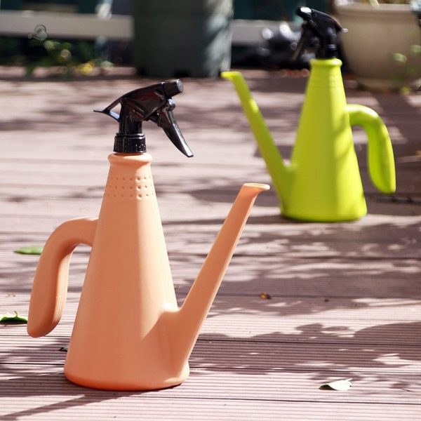 Arrosoir à spray pour un arrosage doux et uniforme