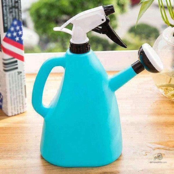 Arrosoir vaporisateur pratique pour l'entretien des fleurs