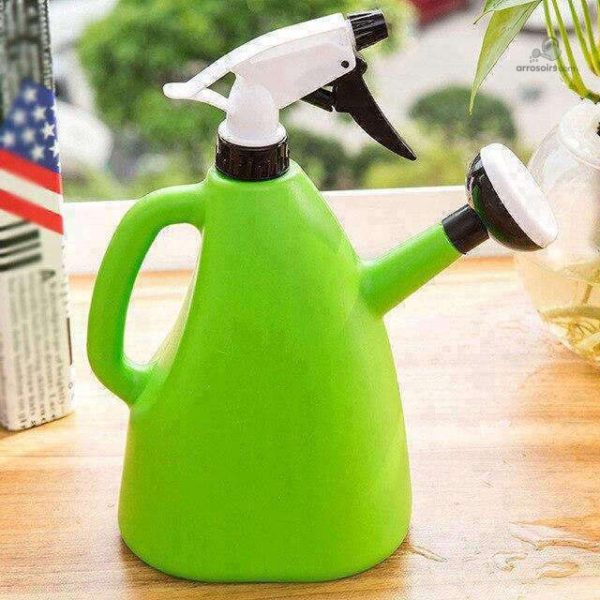Outil d'arrosage efficace pour les plantes d'intérieur