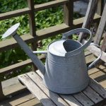 Arrosoir Vintage en tôle galvanisée pour un charme rétro