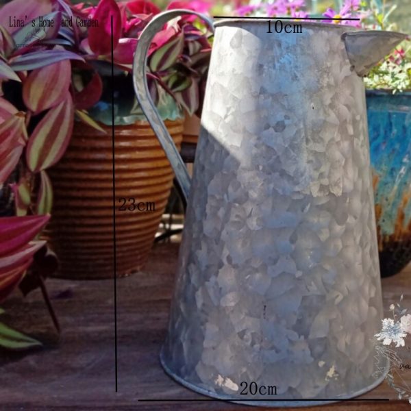 Arrosoir en zinc, parfait pour la décoration intérieure