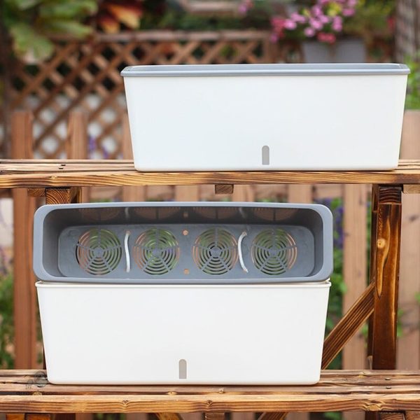 Pot durable avec fonction d'arrosage automatique
