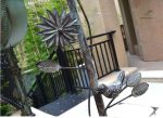 Décoration de jardin avec nichoir élégant