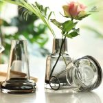 Petit vase décoratif en verre, style moderne
