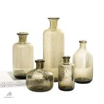 Petites Dames Jeanne élégantes pour tables modernes
