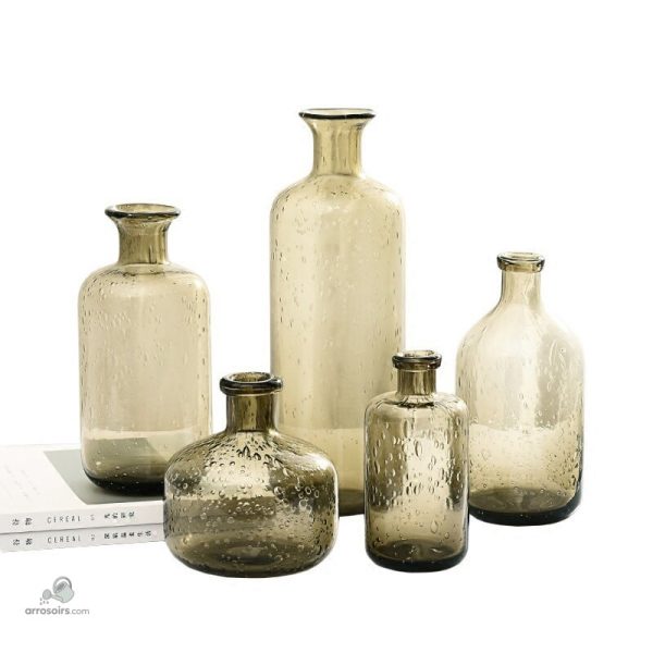 Petites Dames Jeanne élégantes pour tables modernes