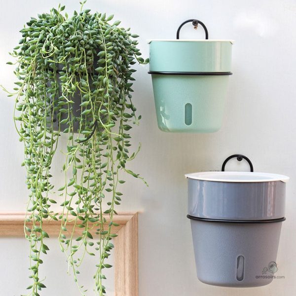 Pot d'arrosage électronique pour un suivi de l'humidité