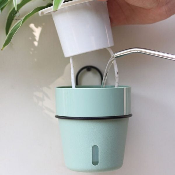 Pot d'arrosage automatique pour un arrosage sans effort