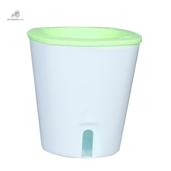 Pot design pour un arrosage optimal des plantes