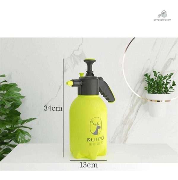 Pulvérisateur compact 2L, design ergonomique pour jardinage