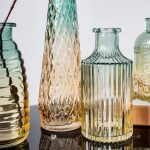 Vase soliflore en verre élégant pour une fleur unique