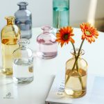 Vase soliflore pour exposer une seule tige