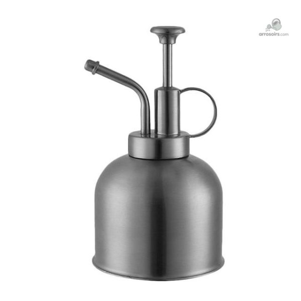 Accessoire de jardin en acier pour maintenir l'humidité des plantes