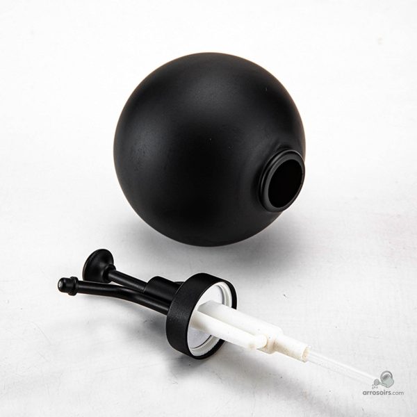 Vaporisateur noir, style sobre pour les plantes