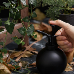 Vaporisateur noir, accessoire essentiel pour herbes