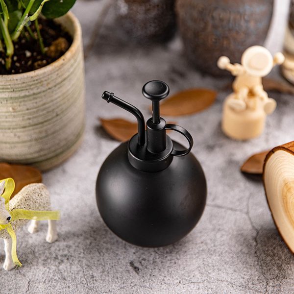 Vaporisateur noir, parfait pour les infusions de plantes