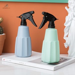 Vaporisateur pour plantes d'intérieur compact et pratique