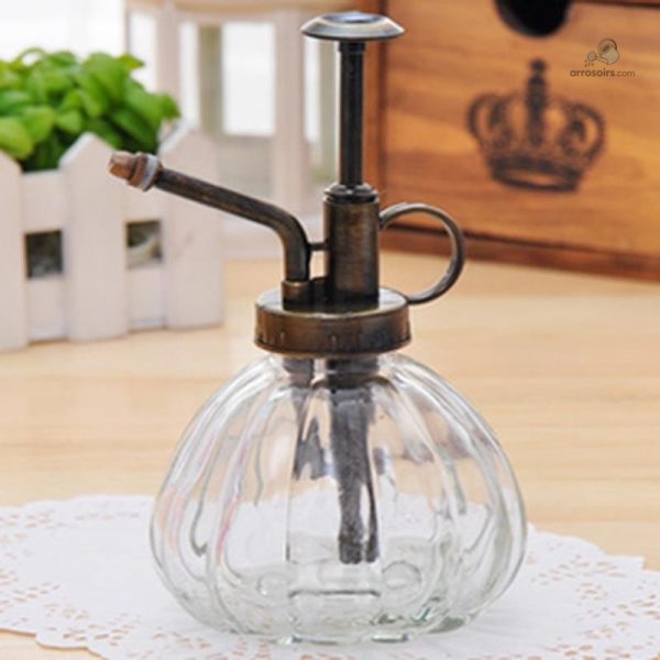 Accessoire vintage pour parfumer vos plantes