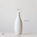 Vase design minimaliste en céramique blanche