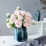 Vase design en bleu pétrole élégant et moderne