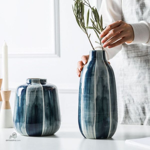 Vase décoratif bleu pétrole, accent tendance